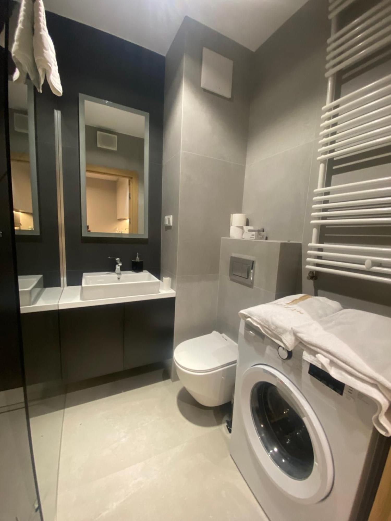 Wiktoryn 6 Piekne Nowe Apartamenty Z Duzymi Balkonami Varsóvia Exterior foto